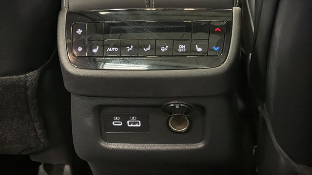Used 2023 INFINITI QX60 Luxe AWD/4WD image 41