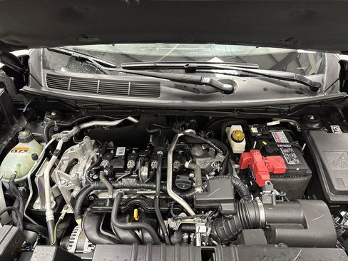 Used 2025 Nissan Kicks SR w/ SR Premium Package image 34