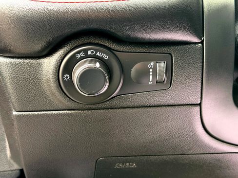 Used 2025 Dodge Durango R/T image 12