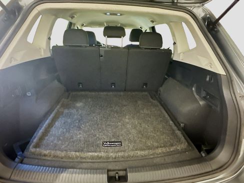 Used 2023 Volkswagen Tiguan S image 29