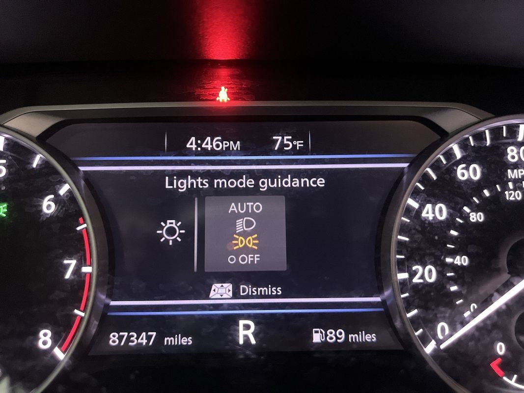Used 2024 Nissan Sentra SV FWD image 16