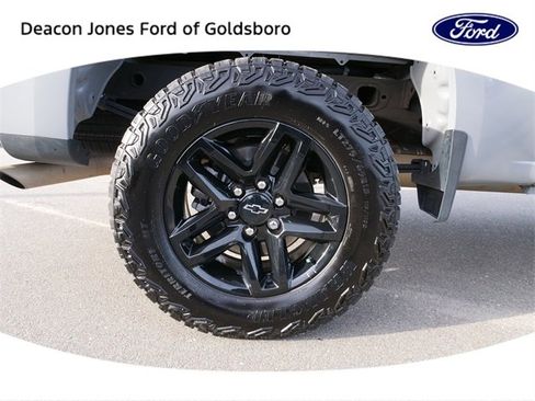 Used 2024 Chevrolet Silverado 1500 Custom Trail Boss image 12