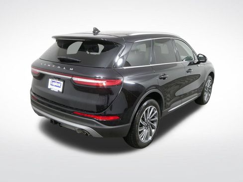 Used 2023 Lincoln Corsair Reserve w/ Towing Package AWD/4WD image 3