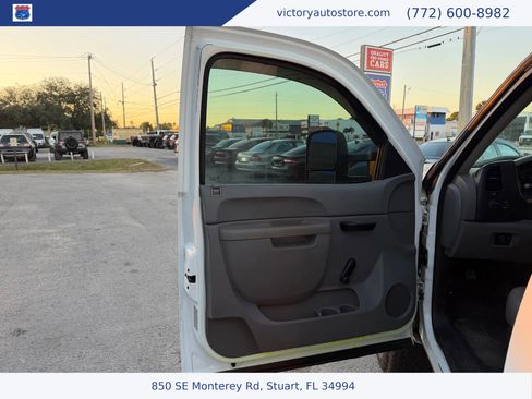 Used 2013 Chevrolet Silverado 2500 W/T image 18