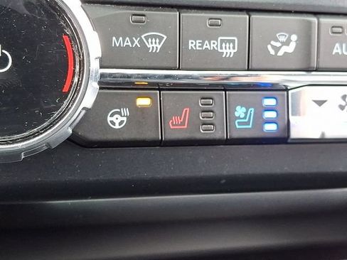 Used 2024 Ford F250 Lariat w/ Sport Appearance Package AWD/4WD image 26
