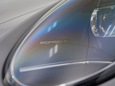 Used 2022 Porsche 911 Carrera S w/ Sport Package image 53