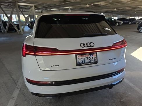 Used 2023 Audi e-tron Chronos w/ Chronos Package image 8