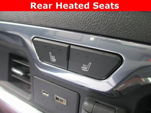 Certified 2021 GMC Sierra 2500 Denali w/ Denali Black Diamond Edition image 26