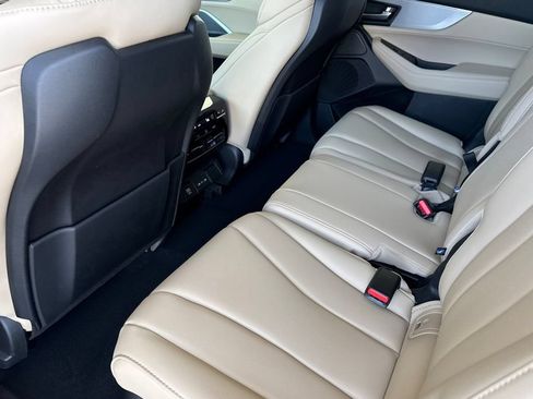 Certified 2026 Acura MDX FWD image 5