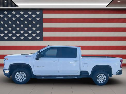 Used 2023 Chevrolet Silverado 2500 LT w/ Convenience Package image 6