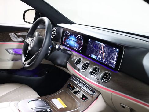 Used 2023 Mercedes-Benz E 350 4MATIC Sedan image 59