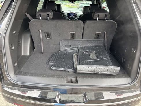 Used 2023 Chevrolet Traverse Premier w/ Redline Edition AWD/4WD image 37