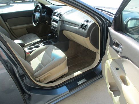 Used 2012 Ford Fusion SE FWD image 19