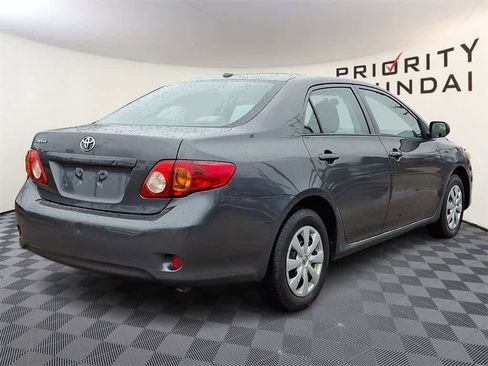 Used 2010 Toyota Corolla image 4