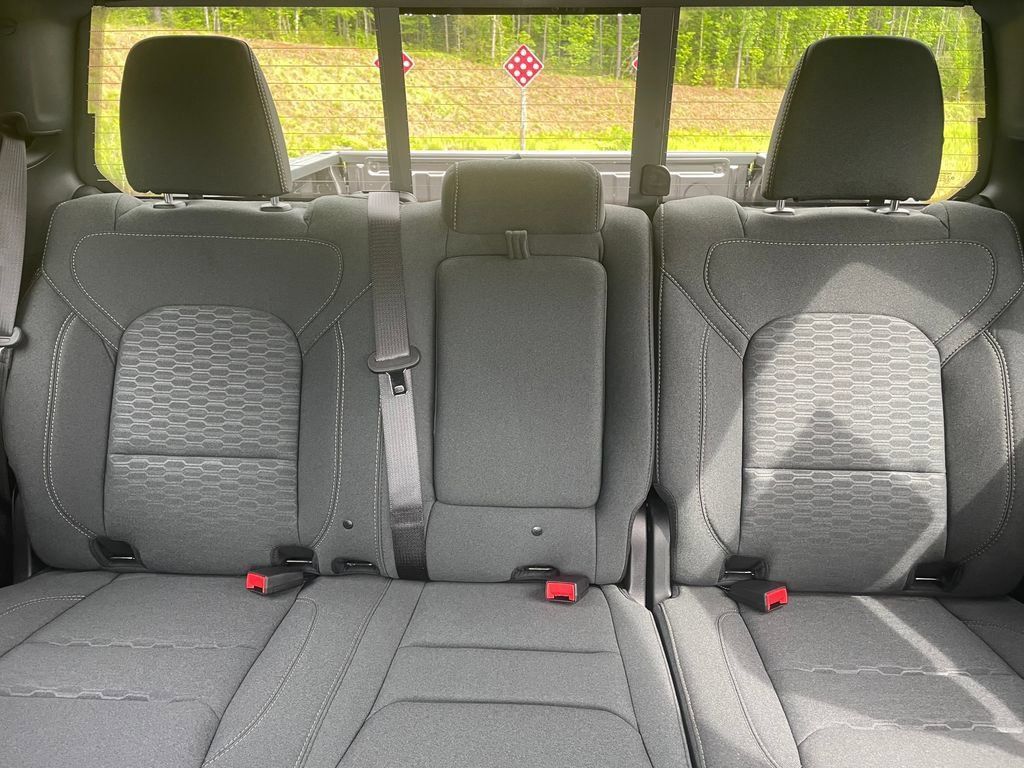 New 2026 RAM 1500 Big Horn AWD/4WD image 21