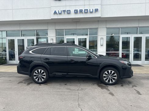 Used 2024 Subaru Outback Limited w/ Popular Package #2 AWD/4WD image 2