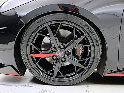 Used 2020 Chevrolet Corvette Stingray Premium Cpe w/ 3LT Preferred Equipment Group RWD image 37