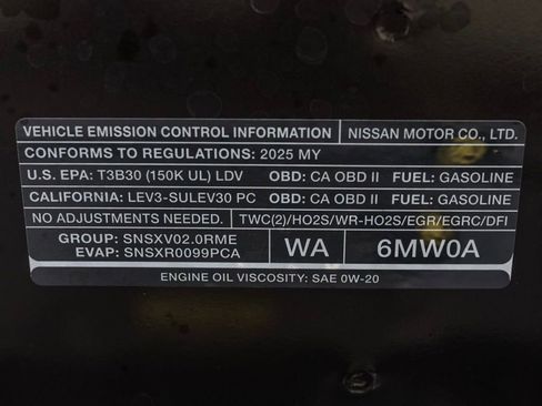Used 2025 Nissan Sentra SV FWD image 32