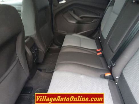 Used 2017 Ford Escape SE w/ Equipment Group 201A image 24