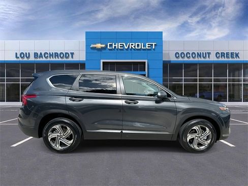 Used 2023 Hyundai Santa Fe SE image 9