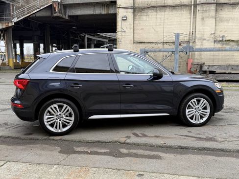 Used 2019 Audi Q5 2.0T Premium Plus w/ Premium Plus Package image 11