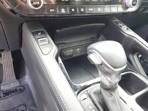 Used 2023 Kia Telluride EX X-Line image 22