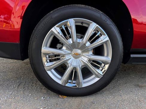 Certified 2024 Chevrolet Suburban High Country w/ Max Trailering Package image 4