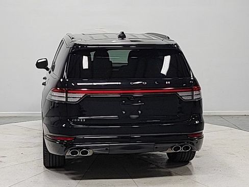 Used 2025 Lincoln Aviator Reserve w/ Equipment Group 201A AWD/4WD image 6