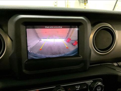 Used 2020 Jeep Wrangler Unlimited Sport image 14