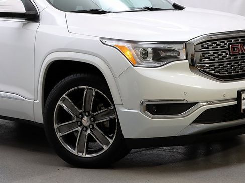 Used 2019 GMC Acadia Denali w/ Technology Package image 3