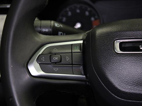 Used 2024 Jeep Compass Latitude AWD/4WD image 21