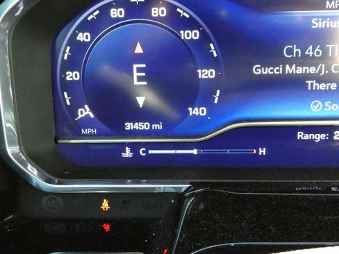 Certified 2022 Chevrolet Silverado 1500 RST image 33