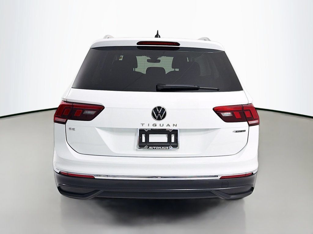 Used 2024 Volkswagen Tiguan SE w/ Panoramic Sunroof Package AWD/4WD image 6