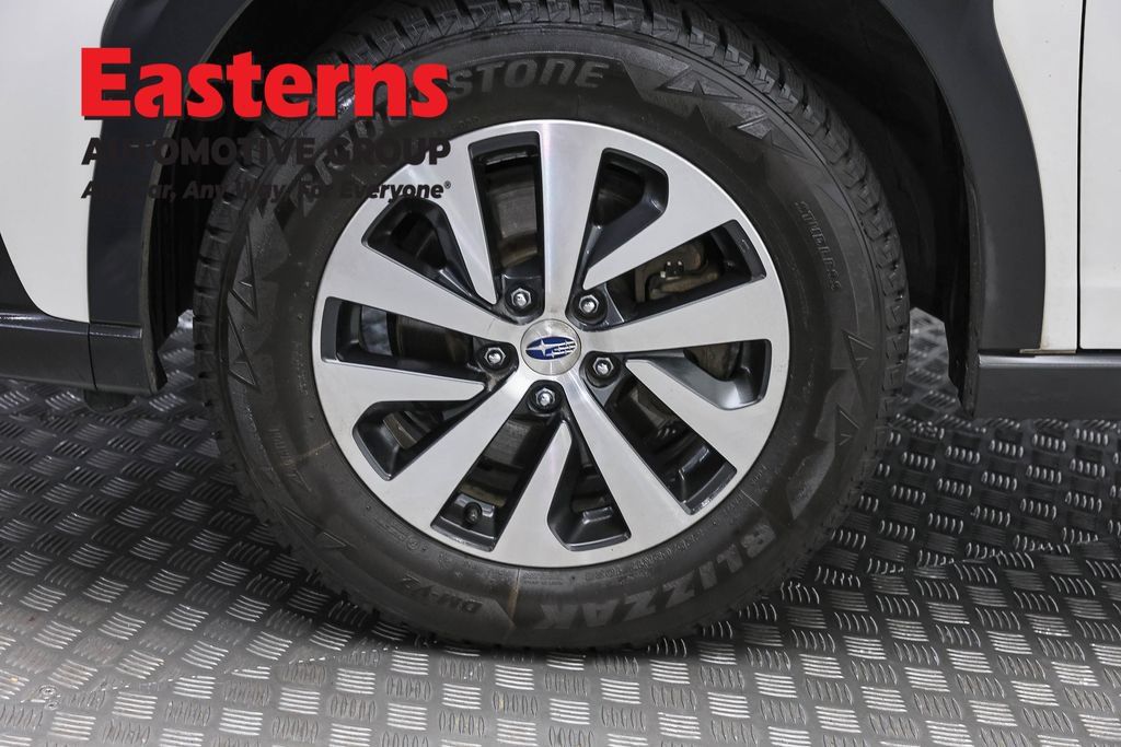Used 2023 Subaru Outback Premium AWD/4WD image 32