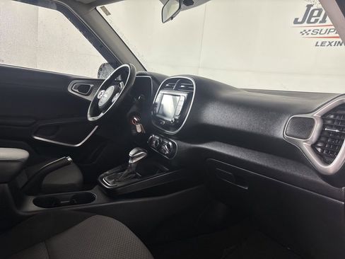 Used 2020 Kia Soul X-Line FWD image 28