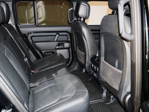 Used 2023 Land Rover Defender 110 V8 AWD/4WD image 65