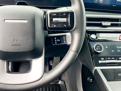 Certified 2024 Hyundai Santa Fe SEL image 22