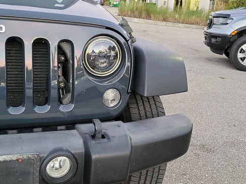 Used 2017 Jeep Wrangler Unlimited Sport w/ Quick Order Package 24S image 9