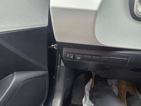Used 2019 Toyota Corolla SE FWD image 17