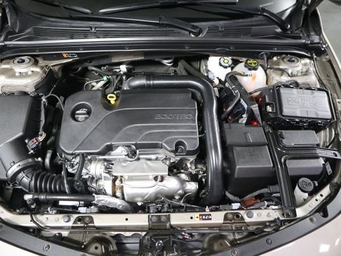 Used 2025 Chevrolet Malibu RS w/ LPO, Floor Liner Package FWD image 13