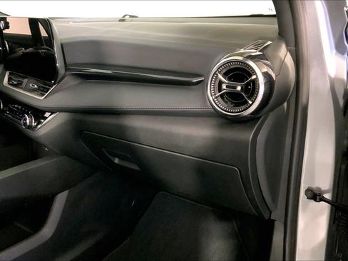 Used 2025 Chevrolet Equinox LT image 16