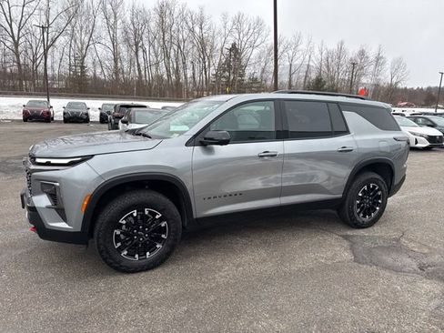 Used 2025 Chevrolet Traverse Z71 w/ Driver Confidence Package image 27