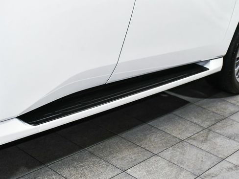 Used 2025 INFINITI QX80 Sensory image 94