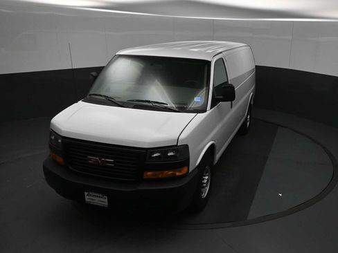 New 2026 GMC Savana 3500 w/ Driver Convenience Package RWD image 12