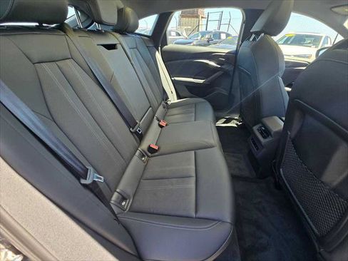 Used 2025 Audi A6 e-tron Prestige RWD image 12