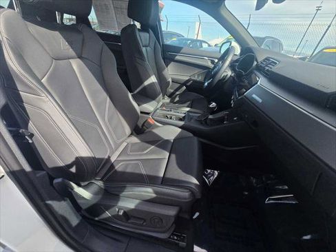 Certified 2024 Audi Q3 2.0T Premium Plus image 11