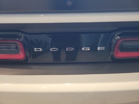 Used 2023 Dodge Challenger SRT Hellcat RWD image 22