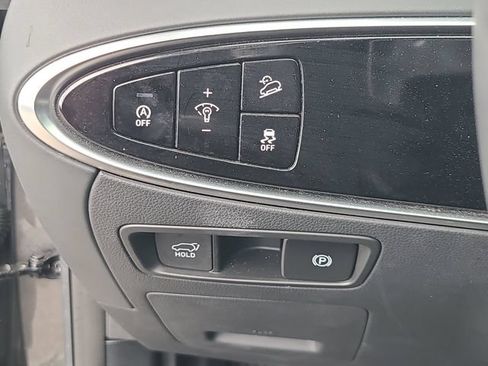 Used 2025 Genesis GV70 2.5T AWD/4WD image 21