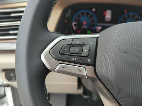 New 2026 Volkswagen Atlas SE image 37