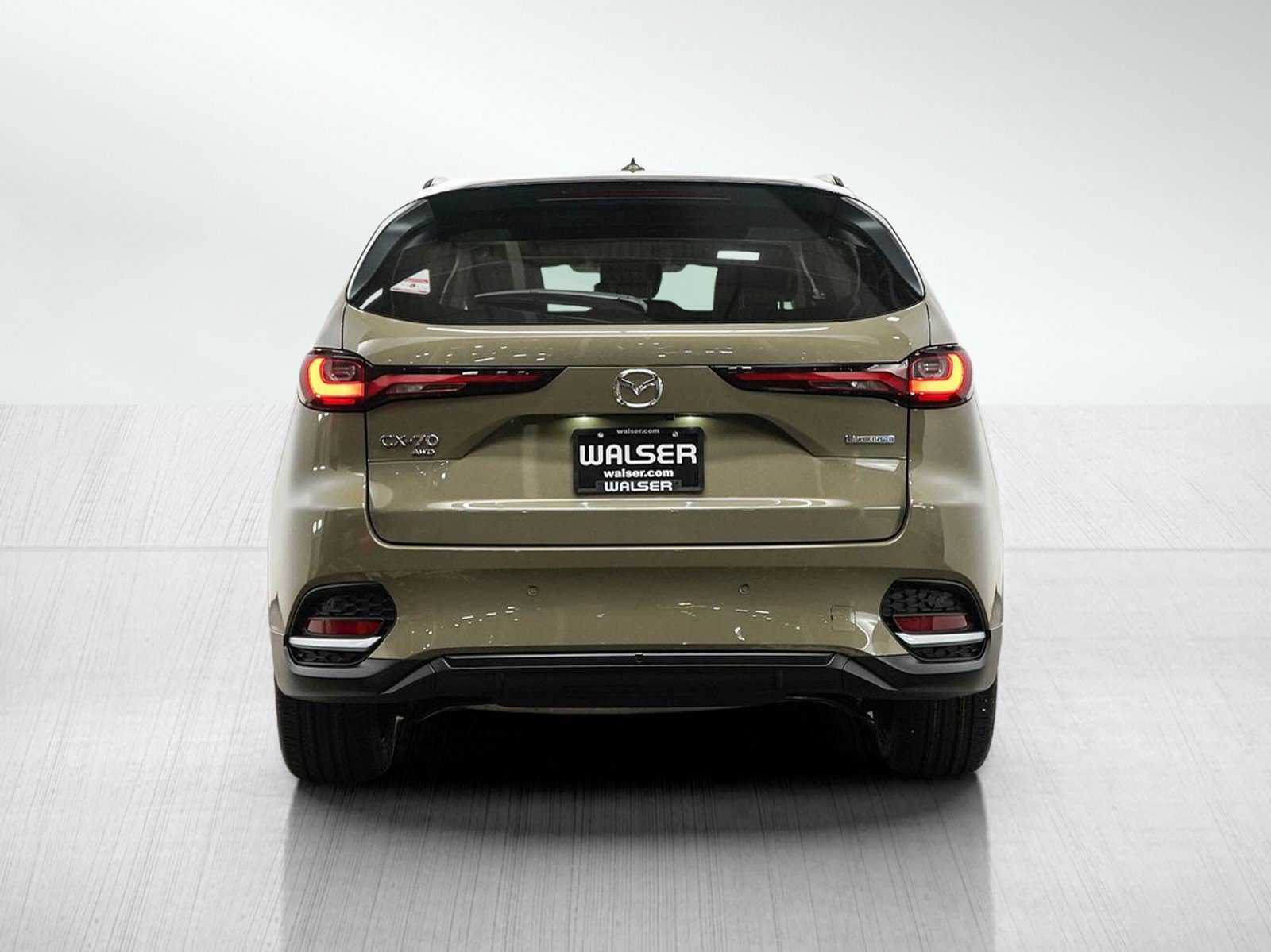 Certified 2025 MAZDA CX-70 Plug-In Hybrid w/ Premium Pkg AWD/4WD image 4